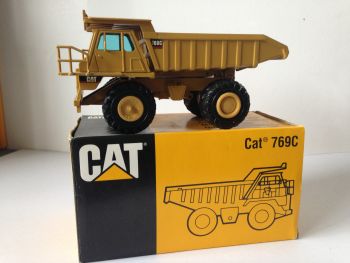 OCNZG222 - Occasion - Dumper CATERPILAR 769C "Neuf en boîte" - "Boîte abîmée"