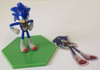 T8902B - Petite figurine de SONIC (avec stickers) - SONIC
