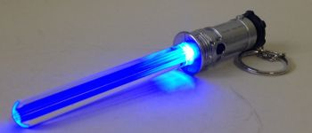 T8930F - Porte clé sabre laser lumineux STAR WARS "Bleu" -  QUI-GON JINN