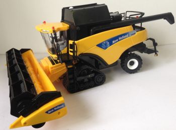 BRI42414TRAK - Moissonneuse NEW HOLLAND CR9080 Elevation à chenilles "Artisanal'