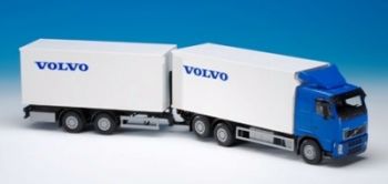 EMEK89710 - VOLVO FH Porteur 3 Essieux Avec remorque 2 Essieux Ech:1/24