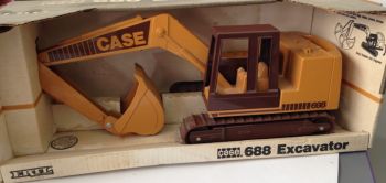 OCERT637 - Occasion - Pelle à chenilles CASE 688 Ech:1/16 - "Neuf en boîte"-"Boîte abîmée"