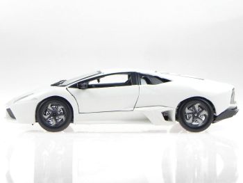BUR21041WI - LAMBORGHINI Reventon Blanche