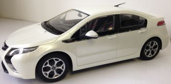 OCMOT19 - Occasion - OPEL Ampera Radiocommandé Ech:1/14 -"Bon état"-"Sans télécommande"-"Sans boîte"