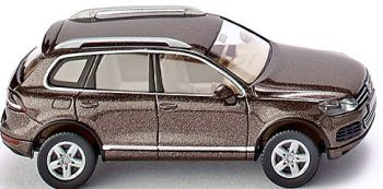 WIK007702 - VOLKSWAGEN Touareg "Marron métallic" Ech:1/87