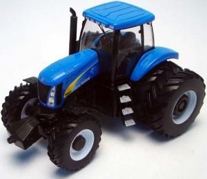 ERT13728 - Tracteur NEW HOLLAND TG275 avec Roues Arrières Jumelées