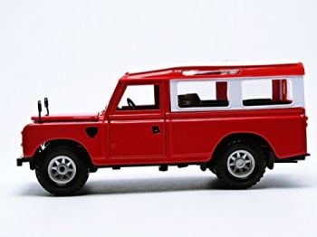 BUR22063RO - LAND ROVER Defender 110 Rouge