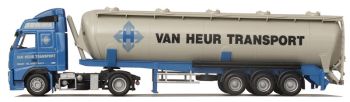 AWM53042 - VOLVO FH12 Globetrotter 4x2 avec citerne 3 Essieux "VAN HEUR TRANSPORT" Ech:1/87