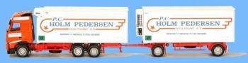 AWM7315.01 - VOLVO FH 12 Globetrotter porteur 3 Essieux avec remorque 2 Essieux frigorifique "HOLM PEDERSEN" Ech:1/87
