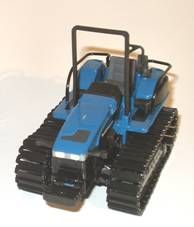 ROS00078.0 - NEW HOLLAND TK95M avec Chenilles Métal