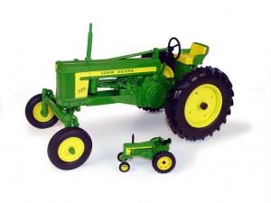 ERT12880 - Pack JOHN DEERE 520 au 1/16 et au 1/64