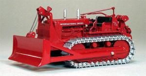 SCT1574 - Bull IH TD24 avec Lame à Cables