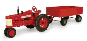 ERT14638 - Tracteur FARMALL 350 avec Remorque