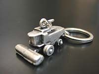 ROS00008.7 - Porte-clef Moissonneuse LAVERDA Ech:1/87