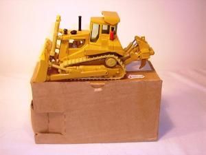 ARPD8R - Bull CATERPILLAR D8R avec Ripper