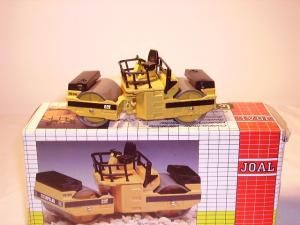 ARCHIVE116 - Rouleau CATERPILLAR CB 534