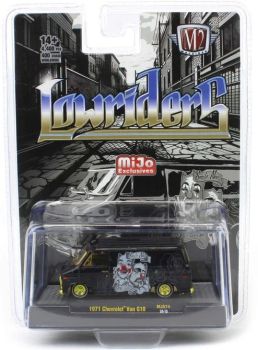 M2M-31500-MJS74-DORE - CHEVROLET Van G10 1971 Noir avec jantes doré sous blister
