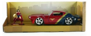 JAD33089 - PONTIAC Firebird 1972 avec figurine WONDER WOMAN