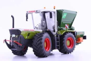 ATC39056 - CLAAS Xérion 2500 avec trémie GÜSTROWER et épandeur à engrais AMAZONE ZA-M max - Limitée 350 Ex.