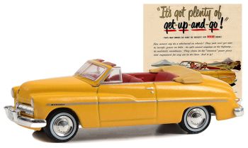 GREEN39130-B - MERCURY Eught cabriolet 1946 jaune de la série VINTAGE AD CARS sous blister