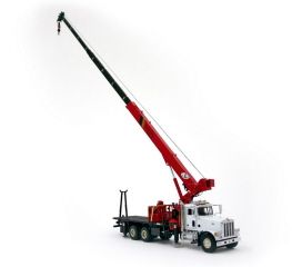 TWH696/01 - Grue NATIONAL CRANE 1300H sur PETERBILT couleur Rouge