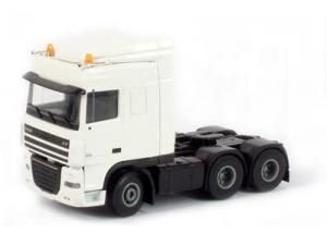 LIT1581 - DAF XF105 SC 6x4 Blanc