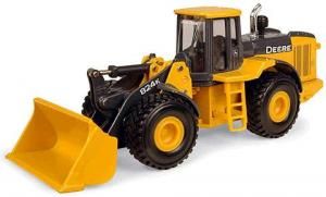 ERT15988 - Chargeur JOHN DEERE 824K