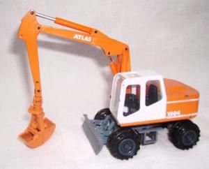 CON2905 - Pelle sur pneus ATLAS