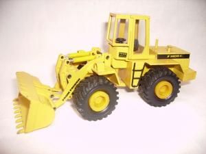 NZG192 - Chargeur FAUN FRISCH F1400C
