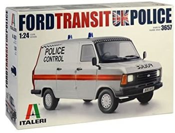 ITA3657 - FORD Transit Police du Royaume-Uni à assembler et à peindre