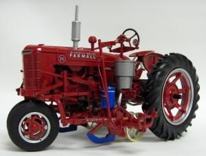 ERT14552 - FARMALL H avec Planteur HM220 - Serie PRECISION - 1/16