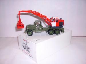 CON2928/01 - POCLAIN TP30 sur Chassis GMC - série spéciale limitée 300 exemplaires