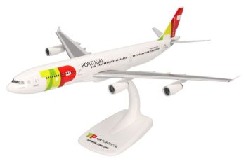 HER614528 - AIRBUS A340-300 TAP Air Portugal D. Joao de Castro