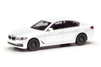 HER420372-002 - BMW 5 Limo blanc