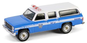 GREEN43040-D - CHEVROLET Suburban K2500 Scottsdale 1990 Police de New York de la série HOT PURSUIT sous blister