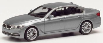 HER430692-003 - BMW série 5 bleue métallisé