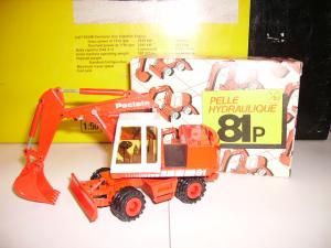 CON2893 - Pelle POCLAIN 81P