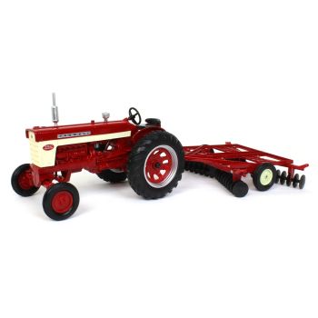 ERT44223 - FARMALL 560 avec crover-crop