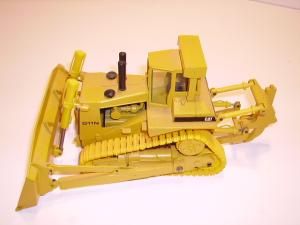 CON285A - Bull CAT D11N avec Ripper