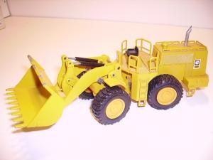 ARCHIVE180 - Chargeur CATERPILLAR 988B