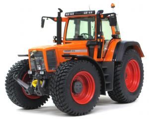 WEI1102 - FENDT 822 communal équipé pneu NOKIAN.