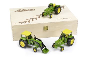 SCH7679 - SET de trois tracteurs JOHN DEERE 3120 Limités à 500 Ex