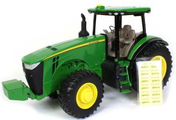 ERT45565 - JOHN DEERE serie 8R avec jeu d'autocollant