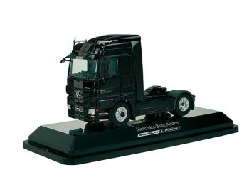 NZG740/03 - MERCEDES ACTROS 4x2  noir