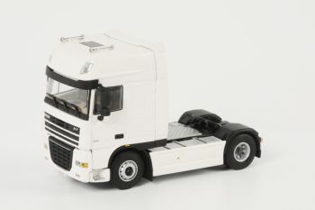 WSI03-1026 - DAF XF 105 SSC 4x2