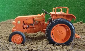 UH2204 - RENAULT D22 - 1/16