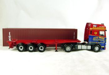 CORCC13240 - DAF XF S.S.C 4x2 Avec remorque porte container 3 Essieux PETER WOOD
