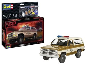 REV67724 - MODEL SET - CHEVROLET K5 Blazer 1985 - STRANGER THINGS à assembler avec peinture