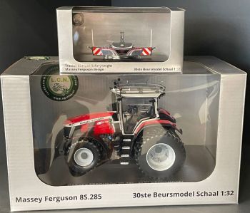 UH6855-6856 - MASSEY FERGUSON 8S.285 avec Bumper - 30e Beursmodel Schaal