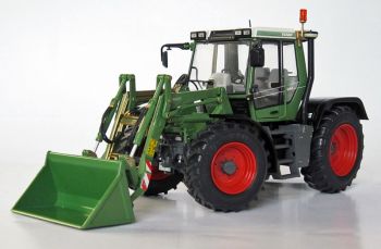 WEI1019 - FENDT Xylon 522 avec chargeur